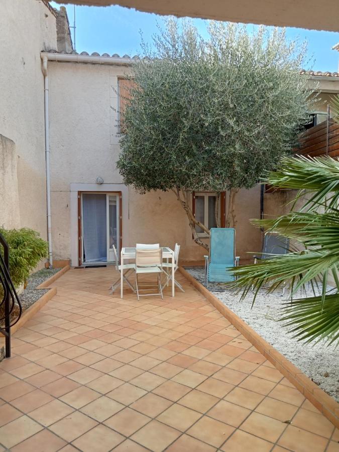 Le Patio Villa Villegailhenc Exteriör bild